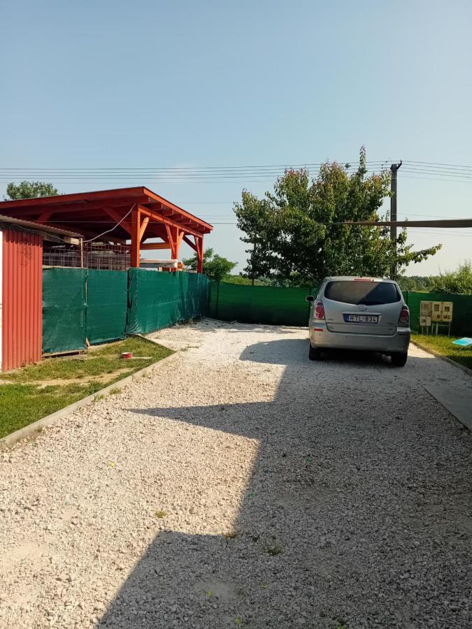 Вилла Koetel Utcai Vendeghaz Балатонкерестур Экстерьер фото